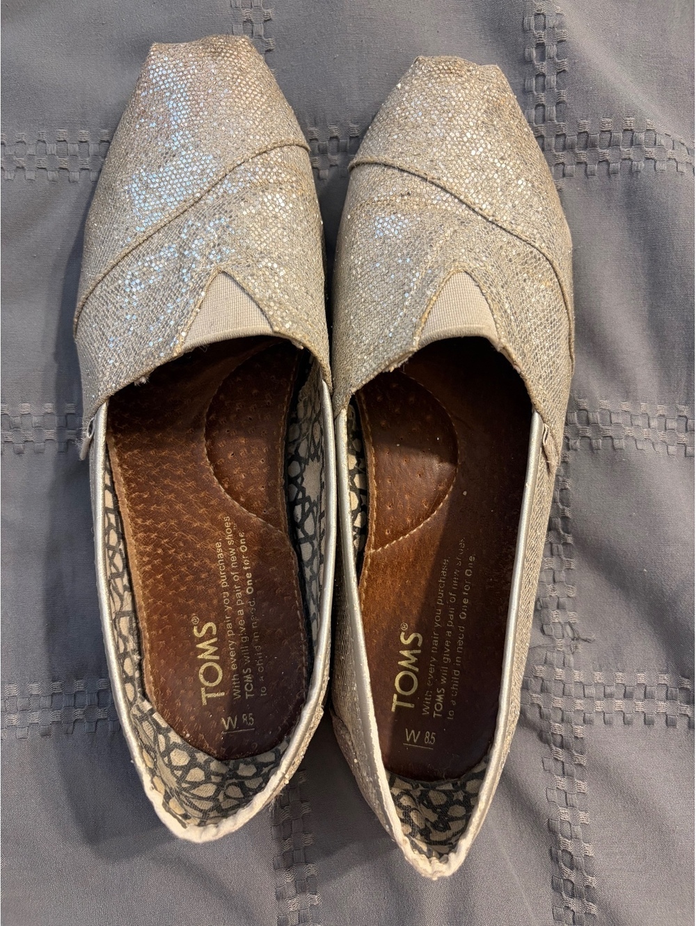 TOMS Women's Sparkle Slip-On Flats Size W 8.5